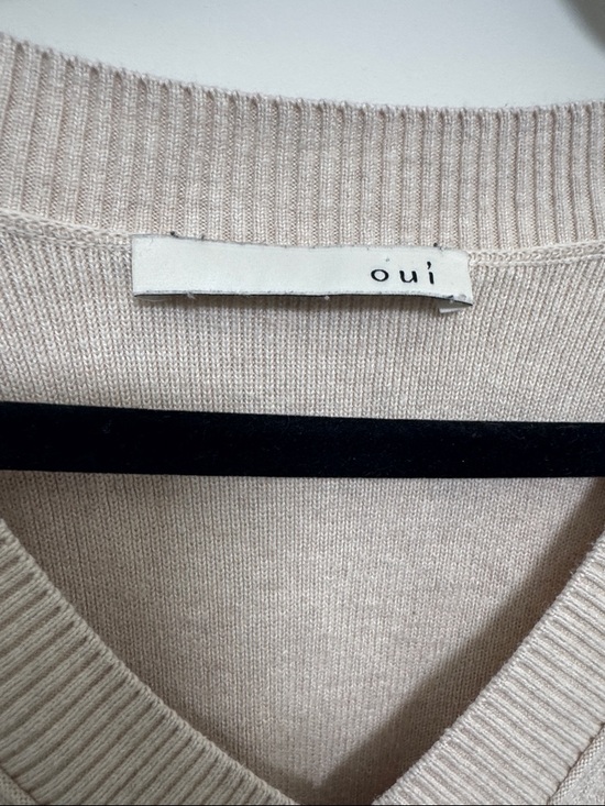 OUI Women's V-Neck Lightweight Cream Sweater - Picture 2 of 8